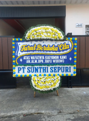 Papan Bunga Duka di Sukanegara